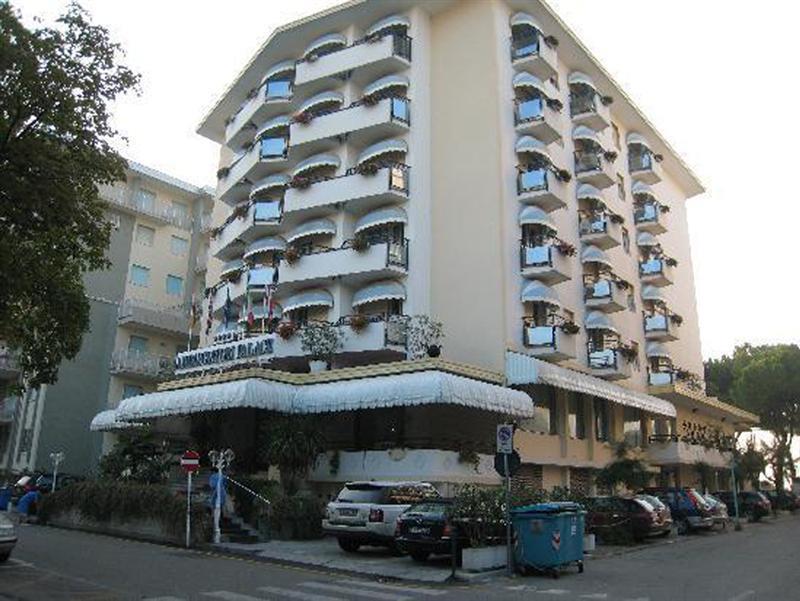 Hotel Ambasciatori Palace Lido di Jesolo Exterior photo