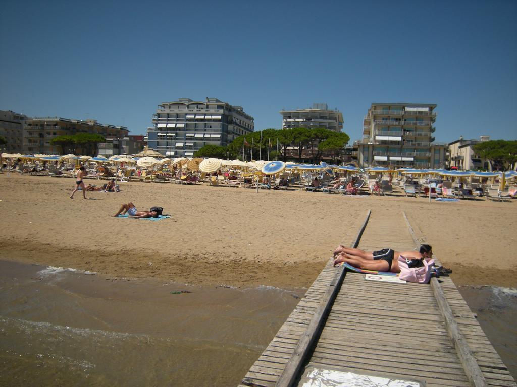 Hotel Ambasciatori Palace Lido di Jesolo Exterior photo